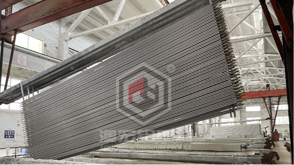 工業(yè)鋁型材表面處理有哪幾種？