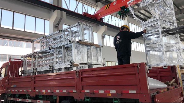 定制鋁型材完美發(fā)貨，精準(zhǔn)滿足您的每一個(gè)需求！